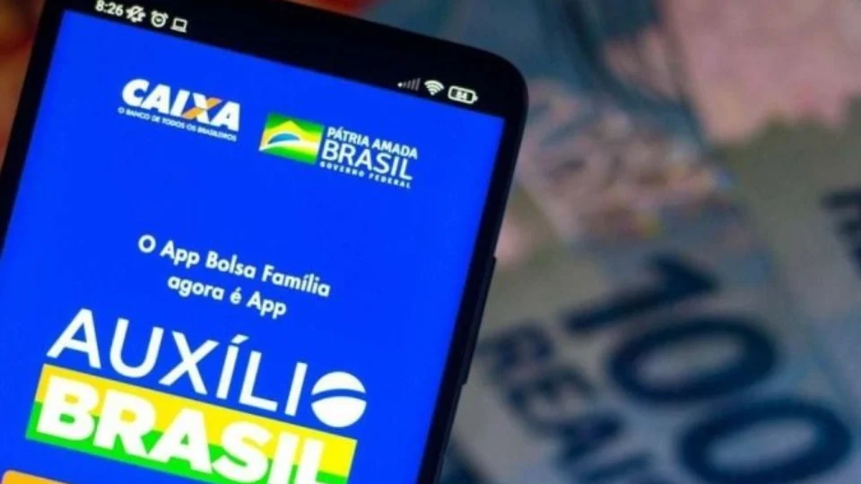 Beneficiários com NIS final 9 recebem parcela de outubro do Auxílio Brasil