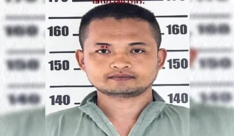 Ex-policial ataca creche e mata 22 crianças