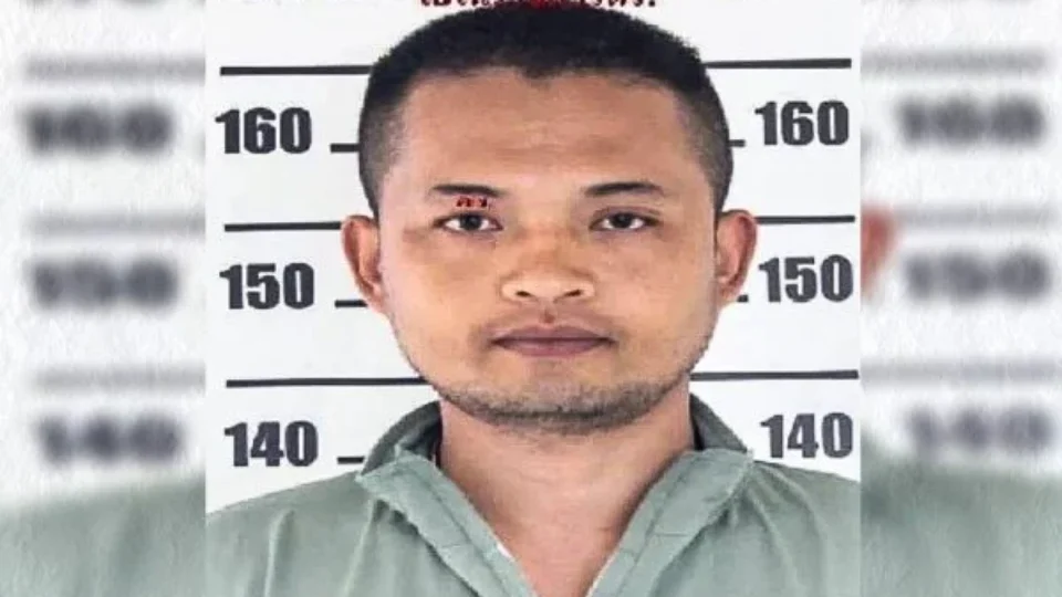 Ex-policial ataca creche e mata 22 crianças