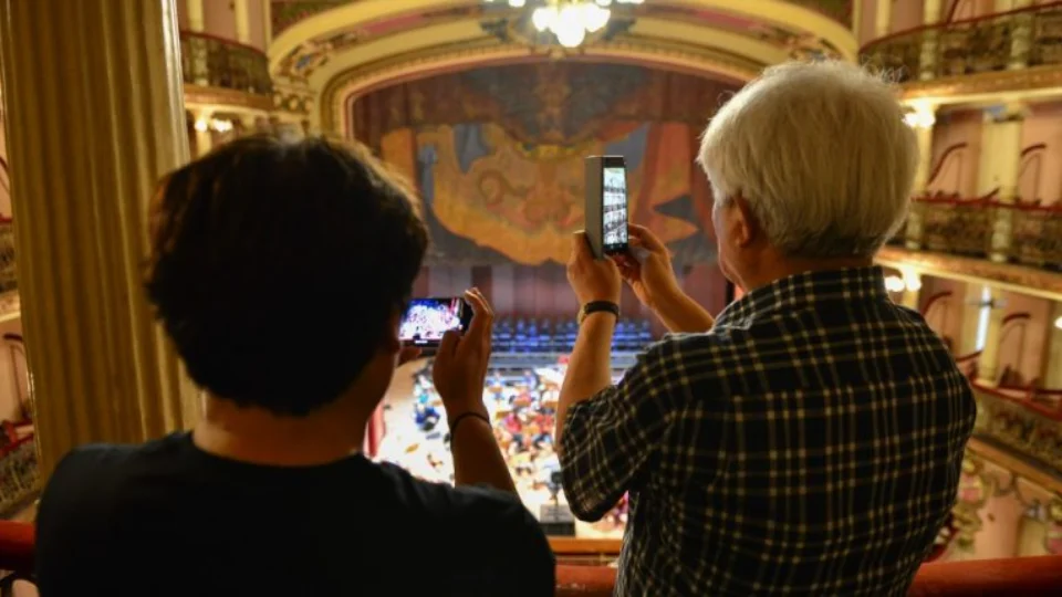 Teatro Amazonas divulga agenda de espetáculos da segunda quinzena de março