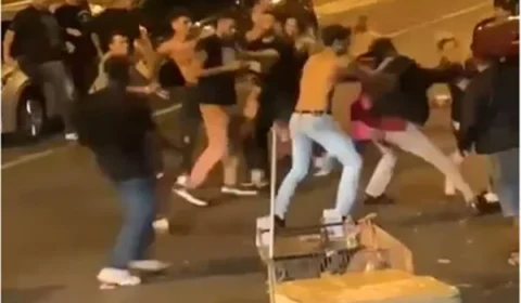VEJA VÍDEO: Homens cercam e agridem mulher a chutes em saída de festa
