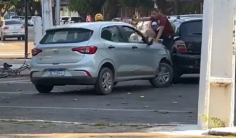 VEJA VÍDEO: briga de trânsito termina com vítima fraturada e cachorro morto