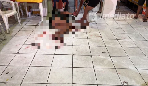 Travesti é baleada na boca em área de prostituição na Cidade Nova
