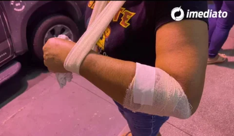 Homem esfaqueia mulher, sogra e tio da esposa no bairro Japiim