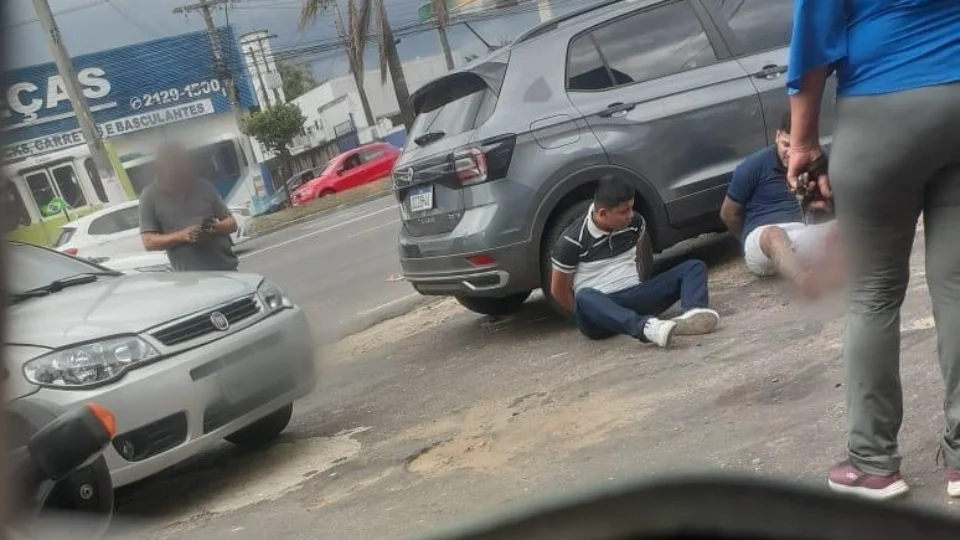 Ladrões que usavam ‘Chapolin’ tentam fugir mas são presos; um deles é baleado