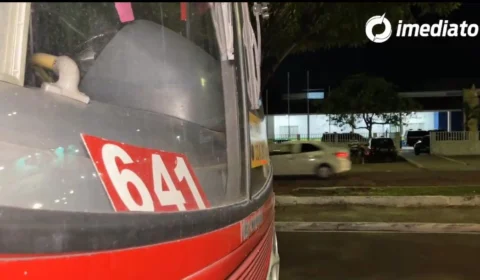 Seis bandidos aterrorizam passageiros da linha 641 durante assalto no Tarumã