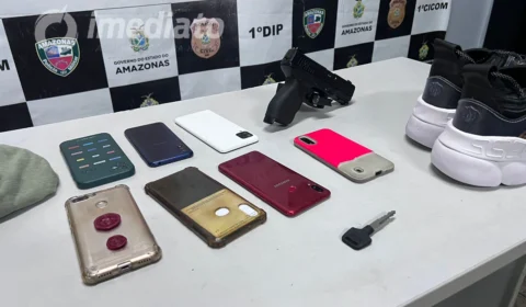 Polícia prende dupla e recupera 7 celulares roubados no Coroado