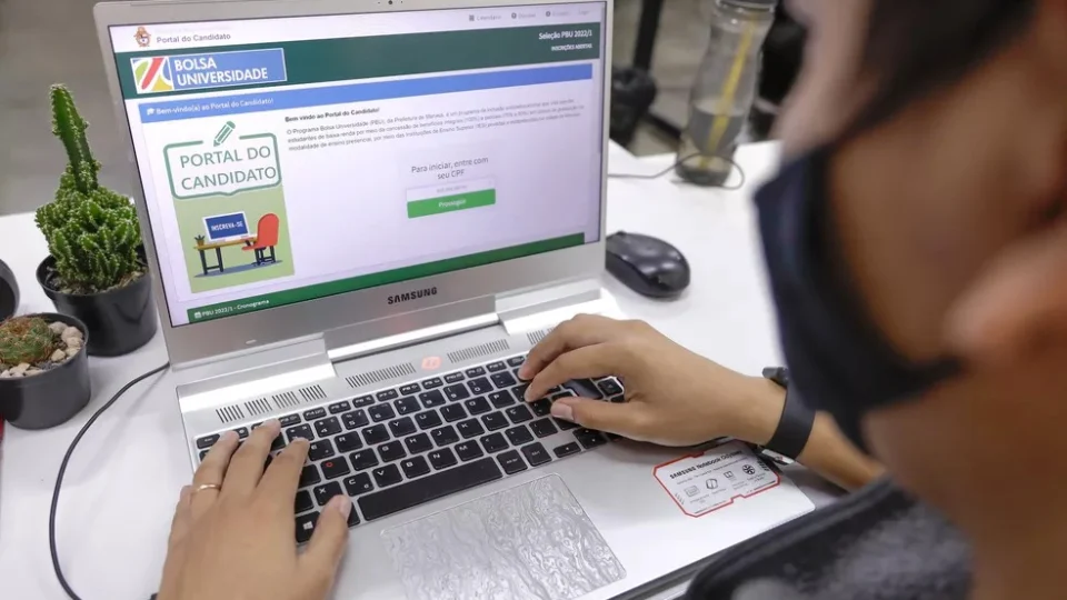 Mais de 30 mil vagas são ofertadas para Bolsa Universidade em Manaus