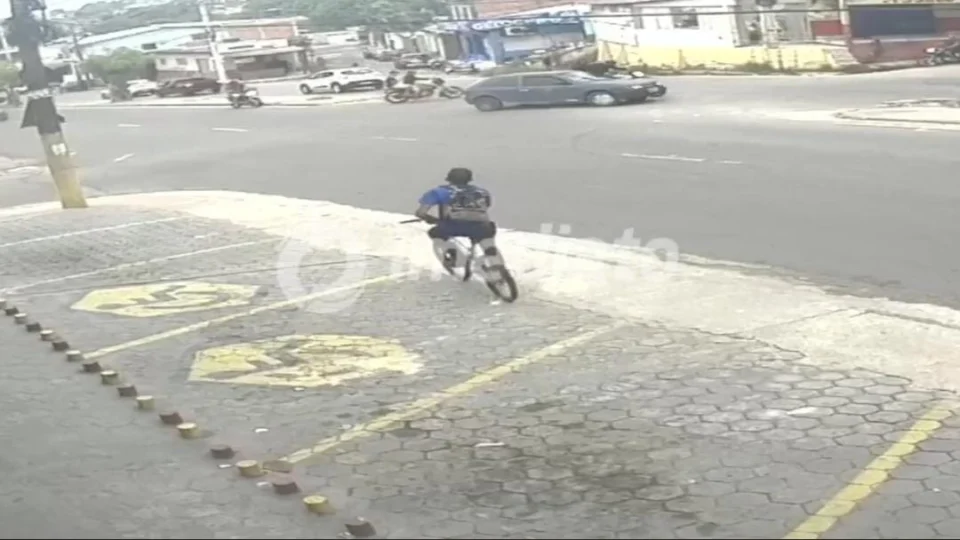 Vídeo mostra momento em que homem é morto a tiros no bairro Santa Etelvina