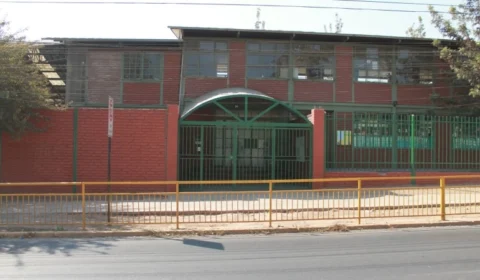 Aluno detona bomba em sala de aula; 14 pessoas ficaram feridas