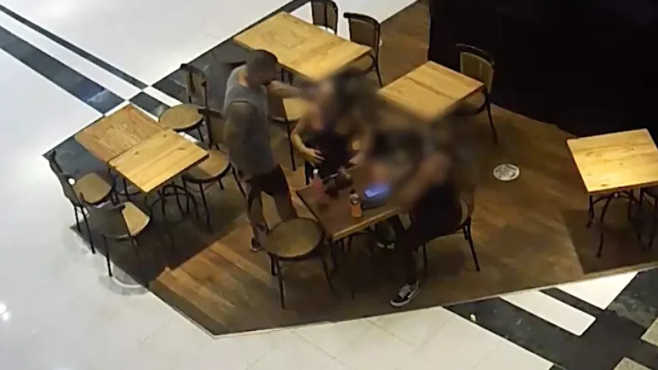 VEJA VÍDEO: Personal agride mulher com quem teve envolvimento