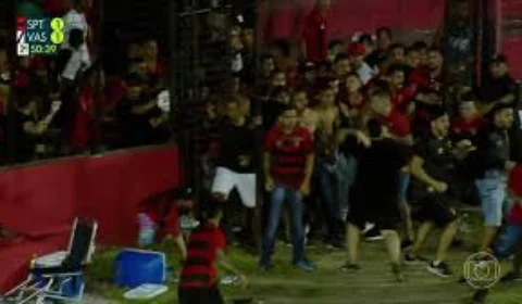 Vídeo: Pênalti para o Vasco após VAR gera invasão de torcida do Sport e briga no campo