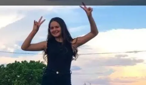 Adolescente morre eletrocutada ao tocar em TV depois do banho