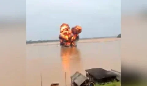 Operação da PF destrói balsas e dragas de garimpo ilegal em Rondônia