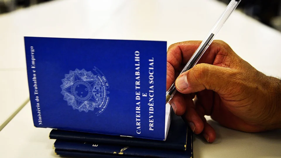 Confira as vagas de emprego para esta segunda-feira (25) em Manaus