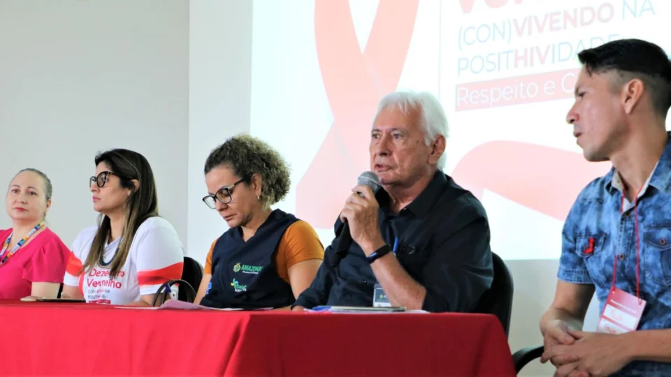 Simpósio Estadual de HIV/Aids abre programação da campanha Dezembro Vermelho