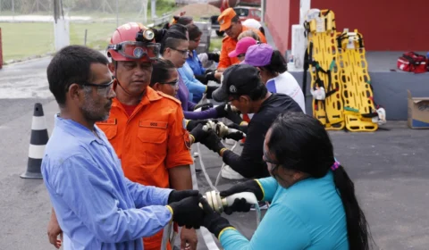 <em>UGPE realiza formação de brigadistas com moradores do Residencial Gilberto Mestrinho</em>