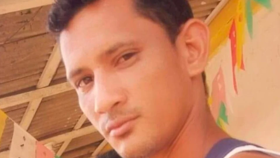 Homem morre com facada no pescoço após discussão