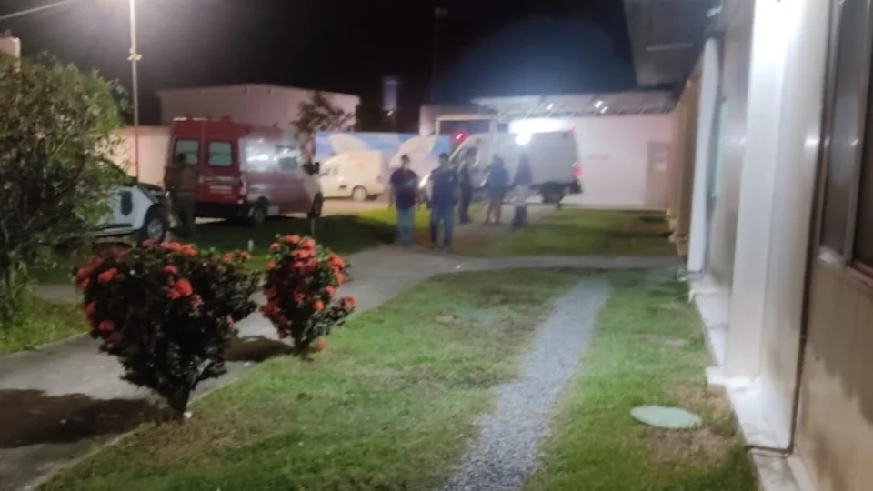 Jovem é esfaqueado ao tentar separar briga entre irmãos