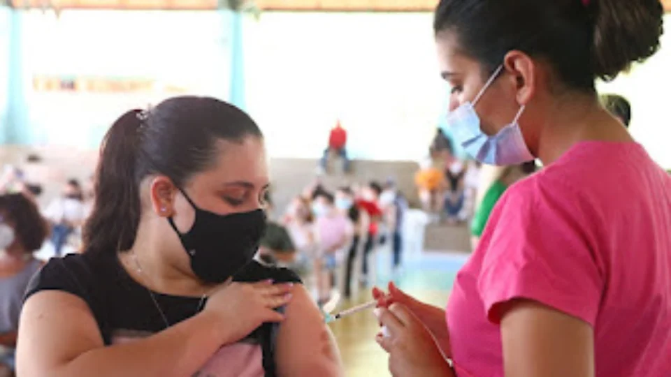 Saúde divulga boletins da Covid-19, monkeypox e vacinação no Amazonas nesta quarta-feira