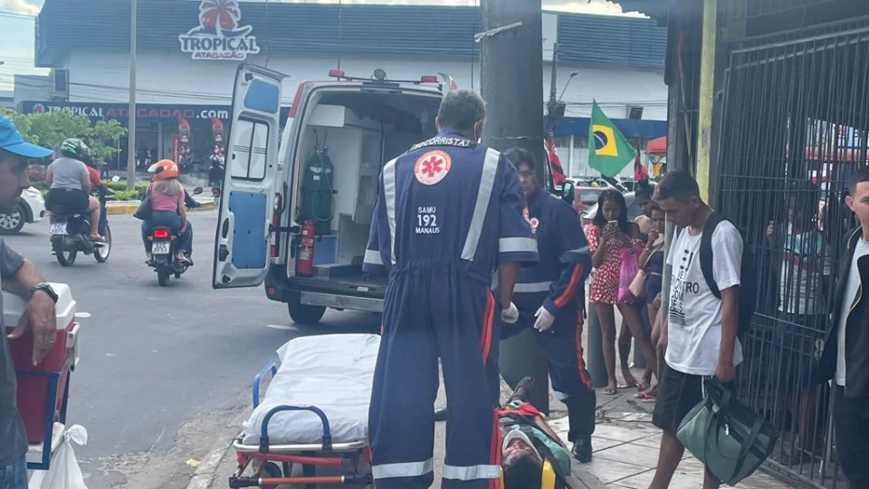 Homem é agredido com golpes na cabeça na Avenida Itaúba