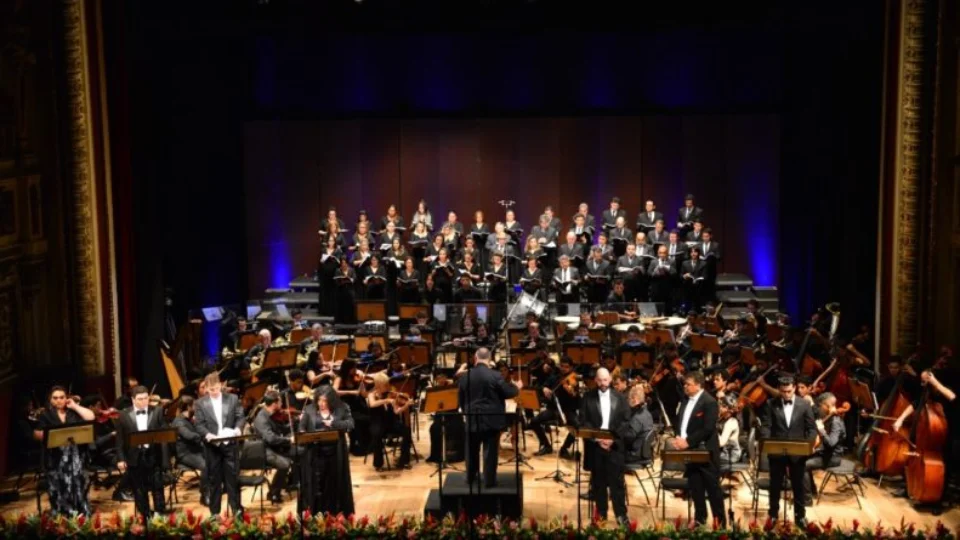 Agenda do Teatro Amazonas tem de pagode a concerto lírico nesta semana
