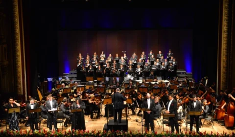 Orquestra e coral realizam espetáculo em homenagem aos 25 anos dos corpos artísticos