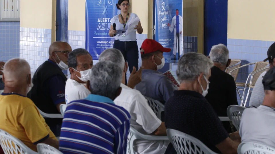 Novembro Azul: consultas urológicas são intensificadas para diagnóstico do câncer de próstata