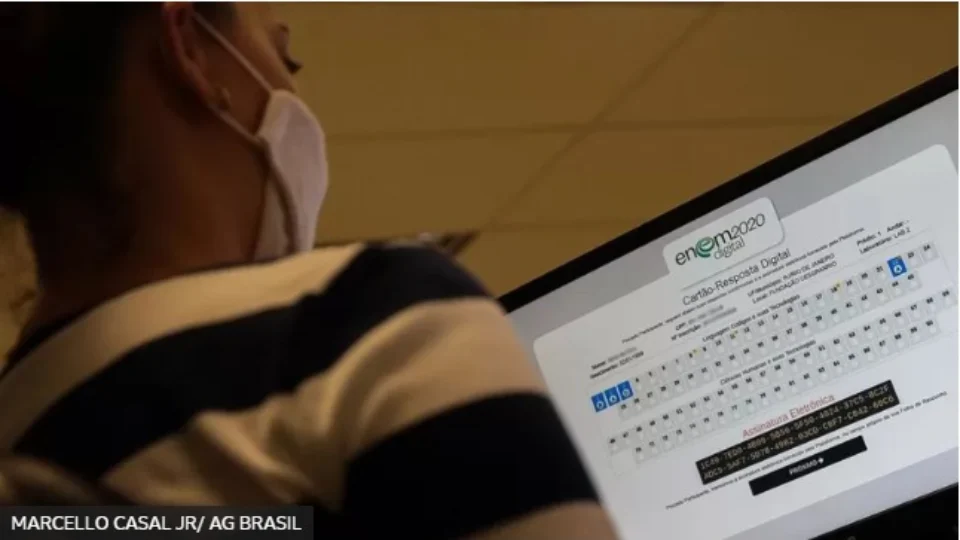 Psicóloga explica como amenizar ansiedade antes e durante o Enem