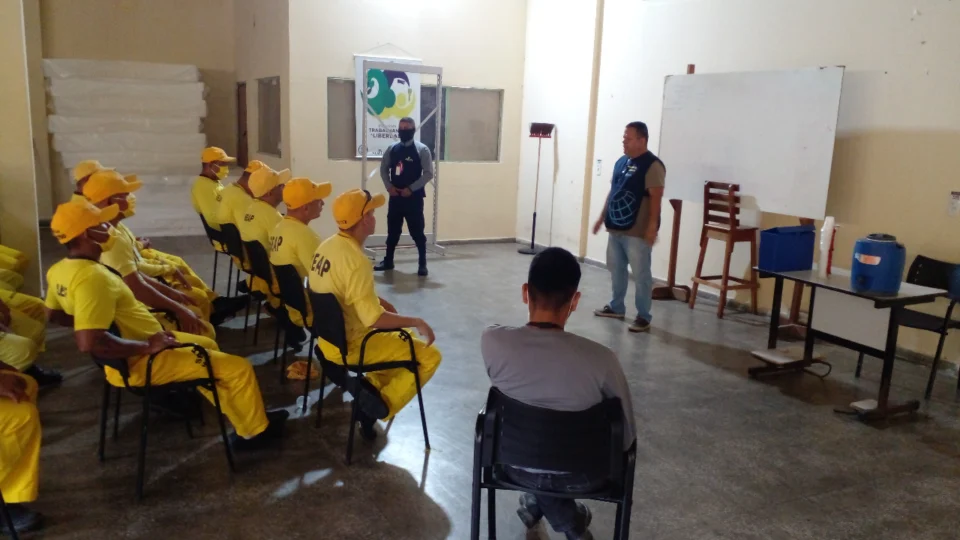 Mecânica de Autos: Reeducandos do CDPM I e II iniciam curso de qualificação profissional