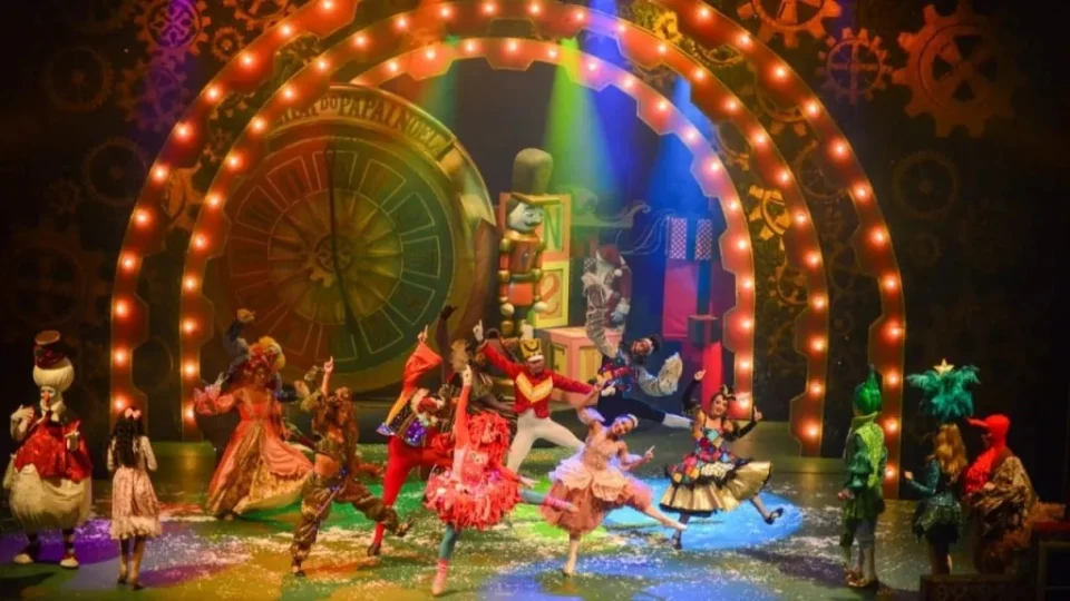 ‘O Encanto do Natal’: espetáculo natalino ocorre entre 11 a 23 de dezembro