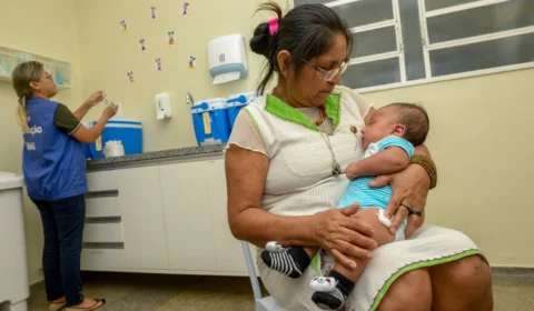 Beneficiários do Auxílio Brasil têm até dezembro para atualizar acompanhamento em UBSs