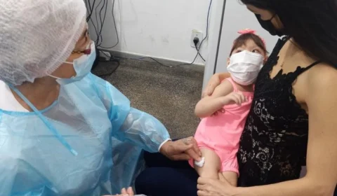 Manaus adota a estratégia ‘Aproveita Baby’ para evitar sobra de vacinas contra a Covid-19