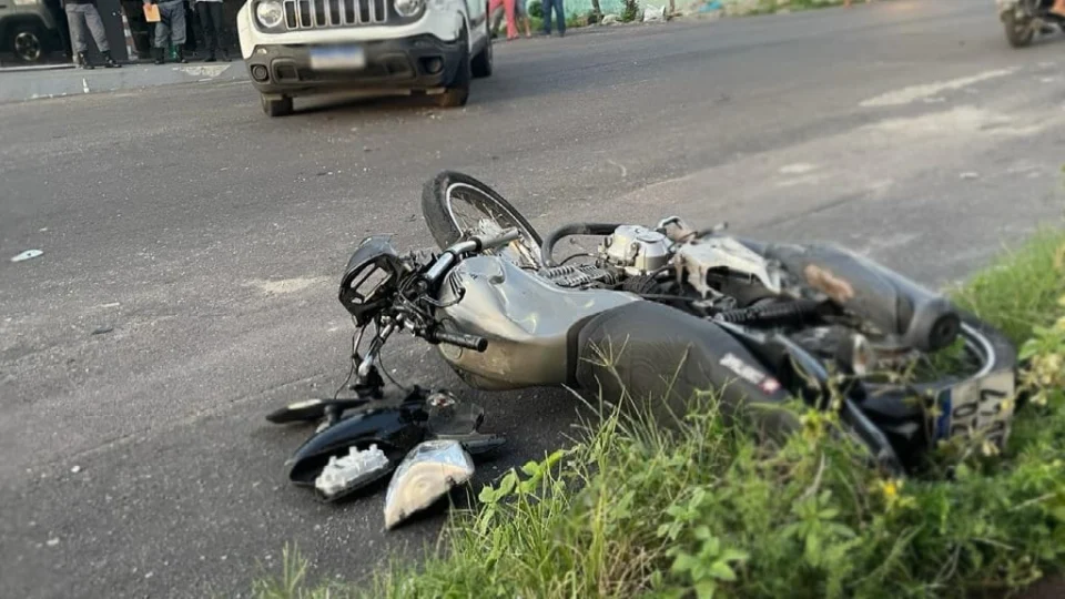 Grave acidente de trânsito com vítima ferida na Cidade Nova