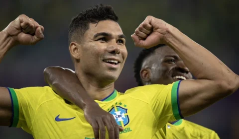 Com gol de Casemiro, Brasil vence e passa para as oitavas da Copa