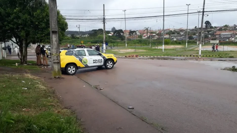 Adolescente de 13 anos é assassinado enquanto brincava em praça