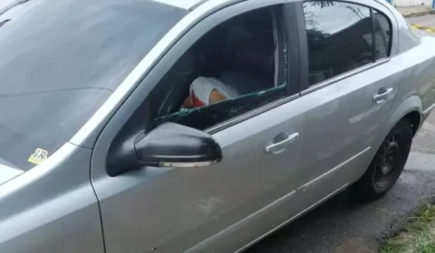 Jovem de 24 anos é assassinado dentro de carro