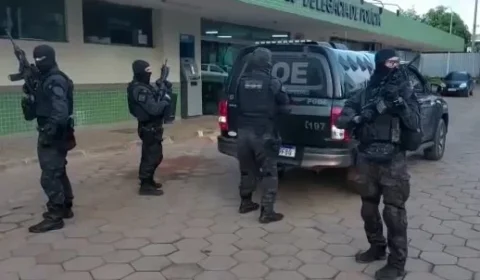 Homem mata e carboniza corpos de suspeitos de estuprar e matar sua esposa