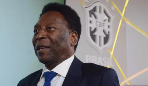 Velório de Pelé será realizado segunda-feira na Vila Belmiro