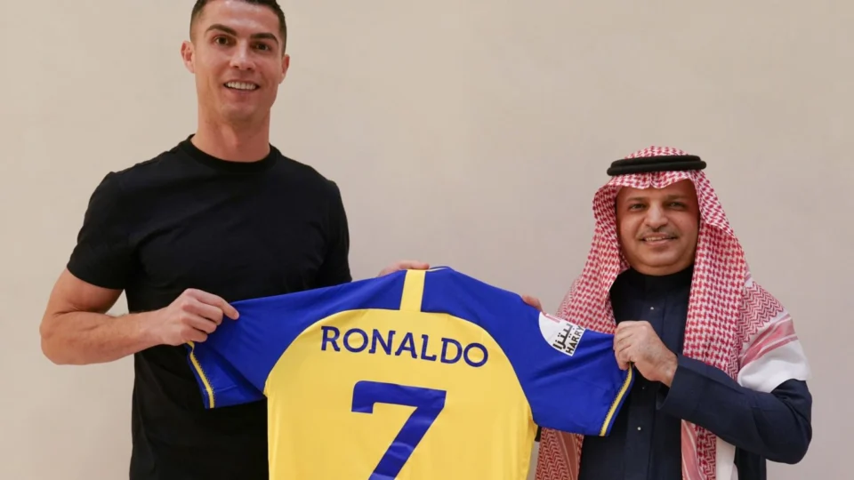 Cristiano Ronaldo assina com time da Arábia Saudita, Al Nassr