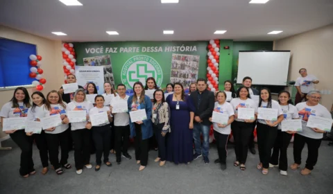 Profissionais da saúde recebem certificação em curso de libras e inclusão social