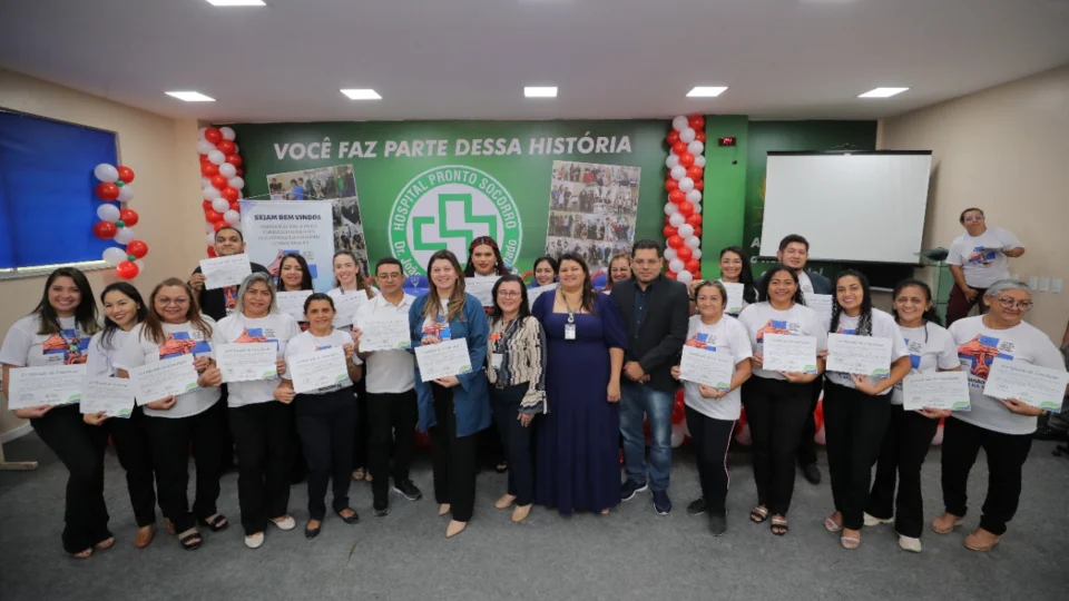 Profissionais da saúde recebem certificação em curso de libras e inclusão social