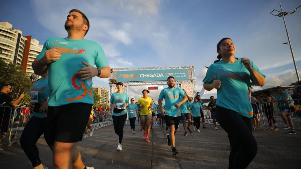 I Corrida Solidária Parceiros Brilhantes supera expectativa e reúne crianças e adultos em corrente do bem