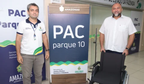 Cadeiras de rodas são disponibilizadas para auxiliar PcDs e pessoas com mobilidade reduzida nas unidades do PAC