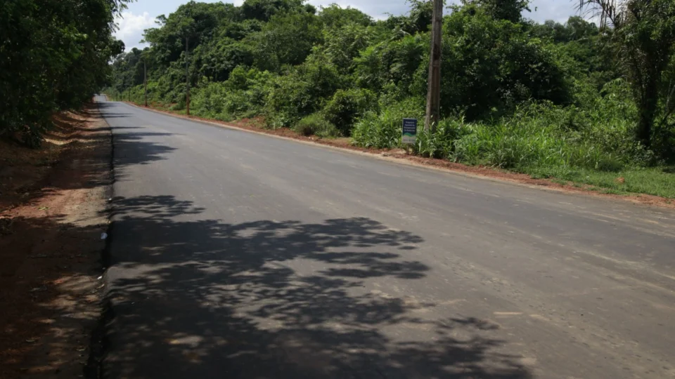 ‘Não foi só uma promessa, está sendo cumprido’, comemora morador com avanço da pavimentação do Ramal Nova Esperança