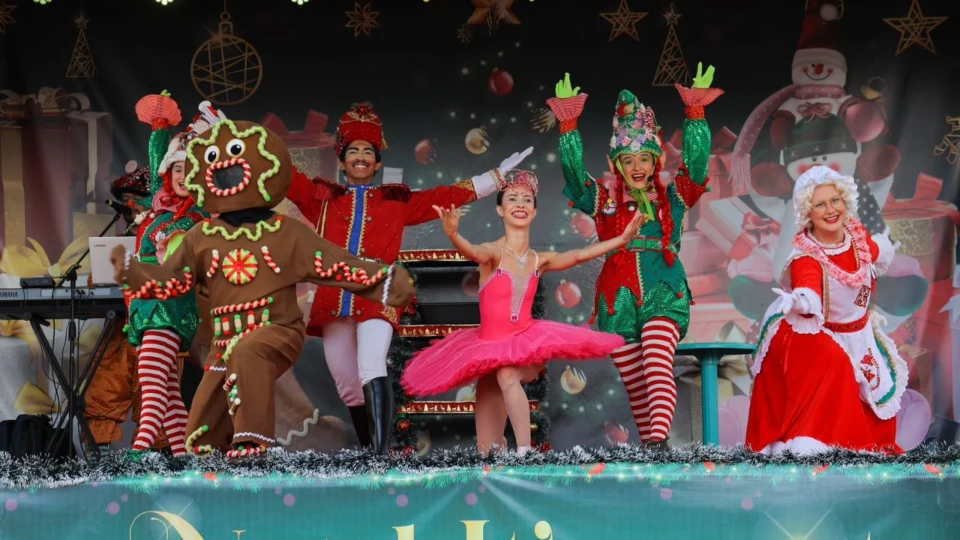 Instituição social de Manaus recebe ‘O Mundo Encantado do Natal’