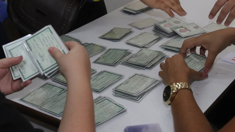 Mais de 10 mil pessoas solicitaram a emissão do RG e não foram buscá-lo