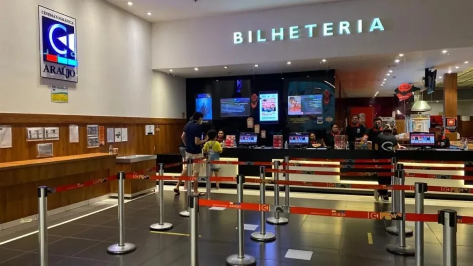 Cinemas abrem na véspera e no primeiro dia de 2023, em Manaus