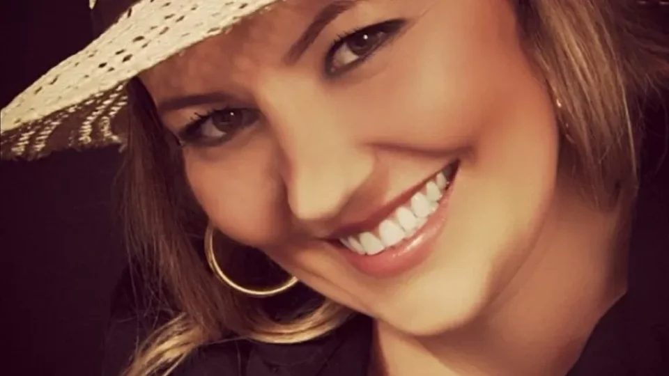 Dentista morre ao cair de sacada após estrutura desabar