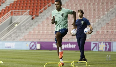 Alex Sandro deve continuar fora da partida contra a Croácia